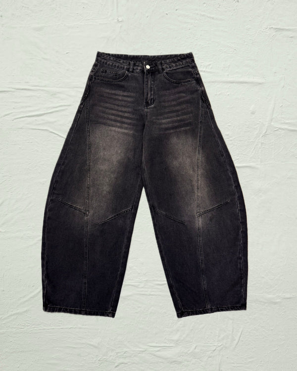 VA-SS25-BL010 BLACKOUT DOBERMAN DENIM JEANS