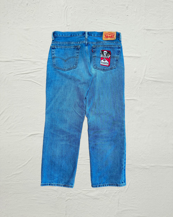 VA-SS25-889 LEVIS SMOKING SKULL EMBROIDERY JEANS