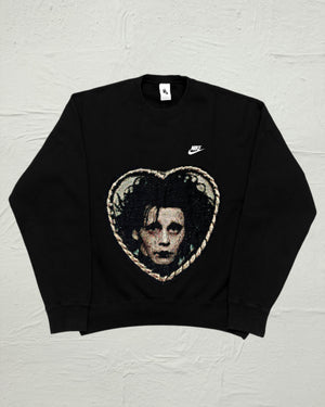 VA-FW24-797 EDWARD SCISSORHANDS RETRO REWORK CREWNECK